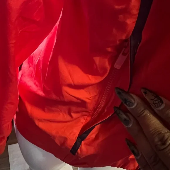 Nike Sportswear Windbreaker - Picture 10 of 11